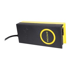 Adapter synchroniczny PATONA 90W 2,5x0,7x10mm 19V w komplecie. Wyjście USB 2,1A